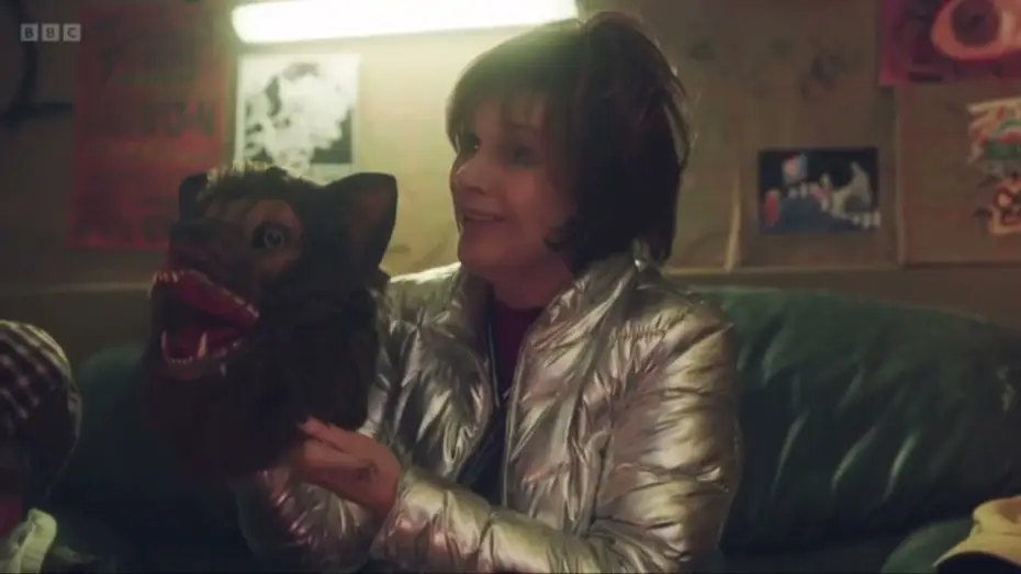 Видео к сериалу Алма ненормальная — Alma's Not Normal Trailer