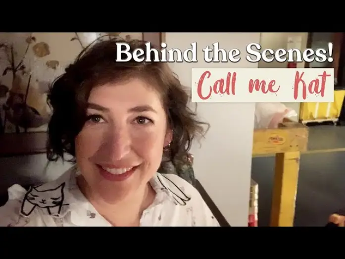 Видео к сериалу Зовите меня Кэт — Call Me Kat: Filming During COVID || Mayim Bialik