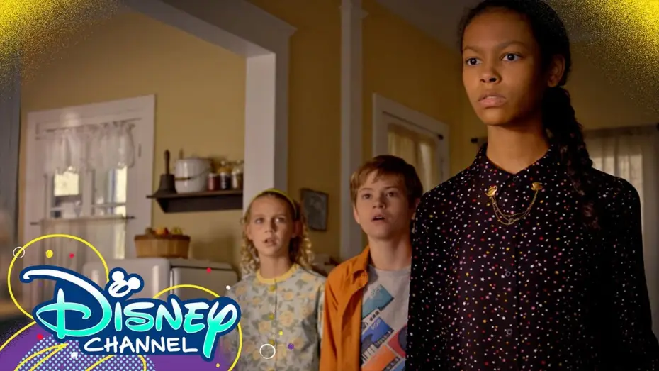 Видео к сериалу Тайны Салфер-Спрингс — Secrets of Sulphur Springs Season 2 Teaser 🤫| Disney Channel