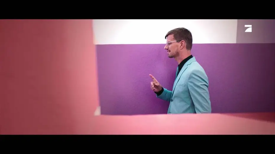 Видео к сериалу Wer stiehlt mir die Show? — Teaser "Wer stiehlt mir die Show?" mit Joko Winterscheidt (ab 5. Januar 2021, ProSieben)
