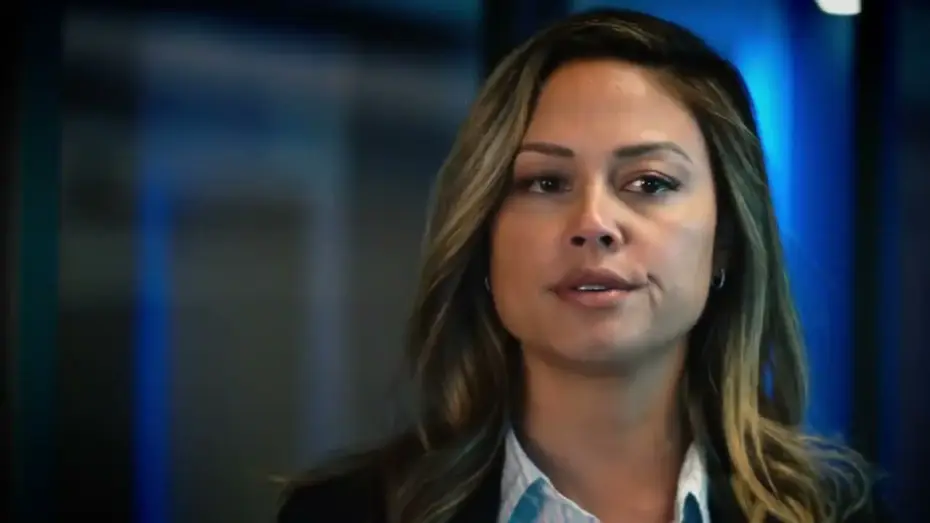Видео к сериалу Морская полиция: Гавайи — NCIS: Hawai’i Trailer One family. One team. #NCISHawaii