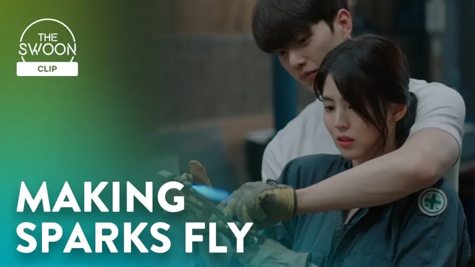 Видео к сериалу Я знаю, но... — Song Kang gets close to Han So-hee again by making art together | Nevertheless, Ep 5 [ENG SUB]