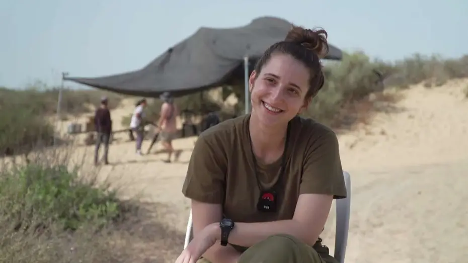 Видео к сериалу המפקדת — חוזרת למדים: ריאיון עם אלונה סער לקראת העונה החדשה של "המפקדת"