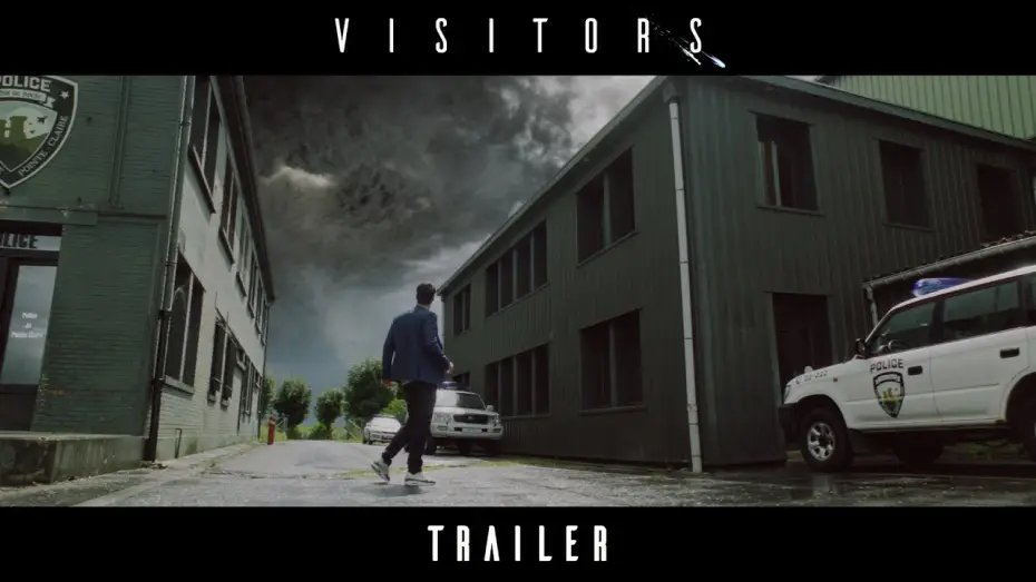 Видео к сериалу Visitors — Visitors │ Trailer │ Warner TV France