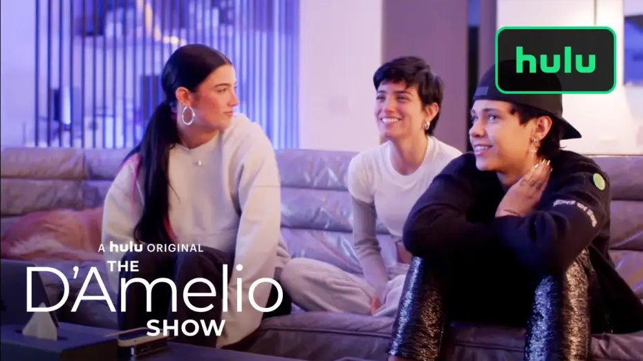 Видео к сериалу The D'Amelio Show — Season 3 Date Announcement