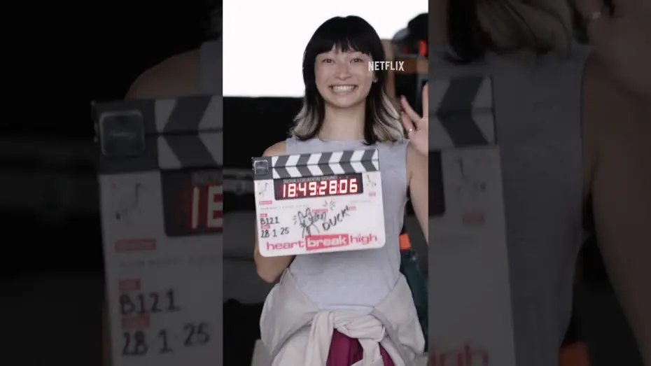 Видео к сериалу Школа разбитых сердец — Production has officially wrapped for the third and final season