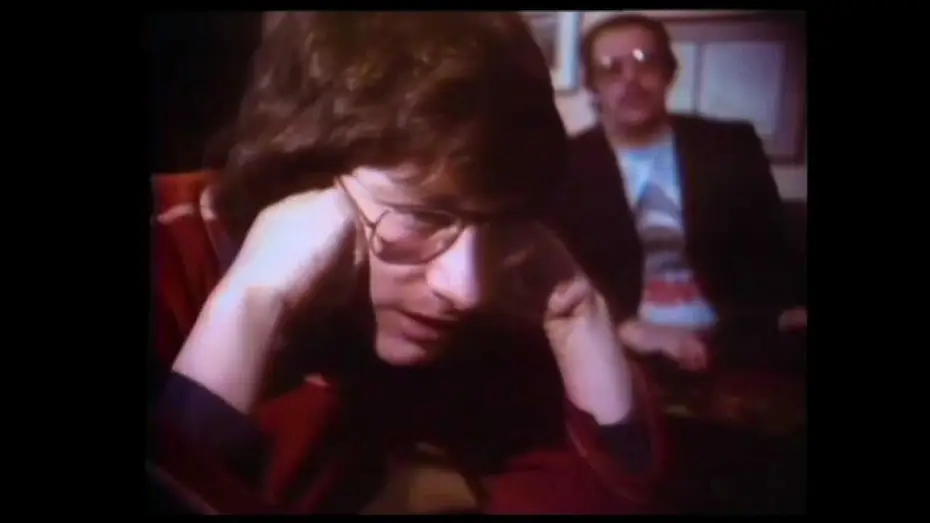 Видео к сериалу Церемония вручения премии «Оскар» — Steven Spielberg watches Oscar nominations in 1976