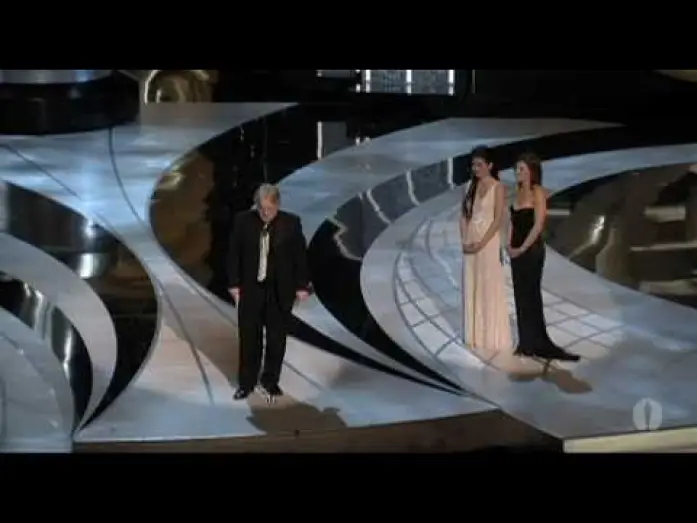 Видео к сериалу Церемония вручения премии «Оскар» — Philip Seymour Hoffman Wins Best Actor: 2006 Oscars