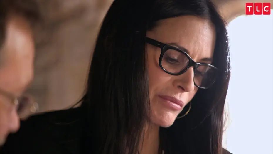 Видео к сериалу Who Do You Think You Are? — Courteney Cox Discovers Royal Drama In Her Family Tree | Who Do You Think You Are?