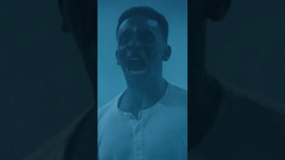 Видео к сериалу Оно: Добро пожаловать в Дерри — The King approves.