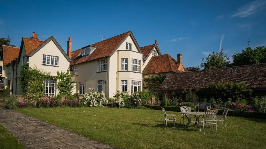 Видео к сериалу Клуб убийств Марлоу — The Marlow Murder Club: Filming in Marlow