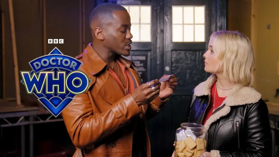 Видео к сериалу Доктор Кто — Custard Cream Conundrums with Ncuti and Millie