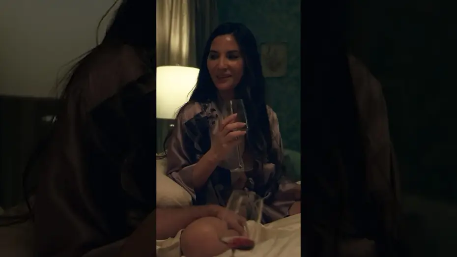 Видео к сериалу Друзья и соседи — Podcasts are the new pillow talk.