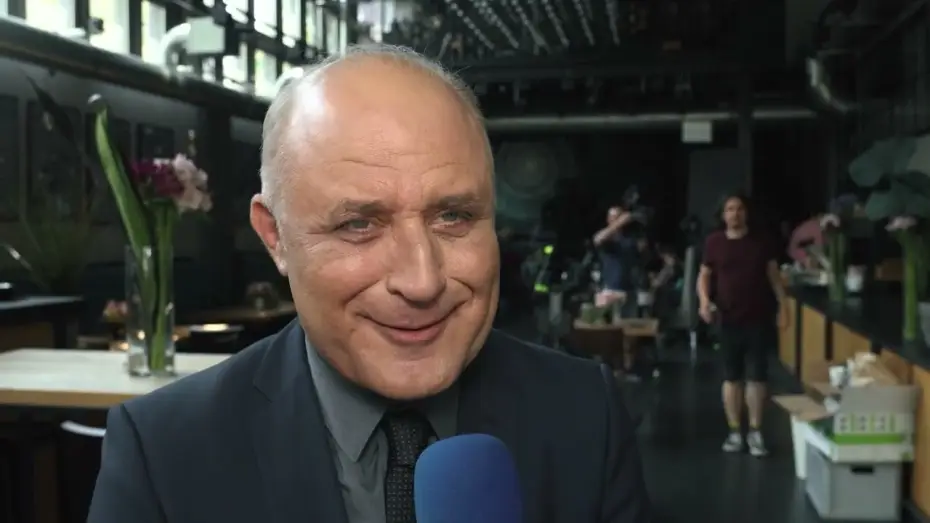 Видео к сериалу Zdrada — „Wracam, będę straszył"