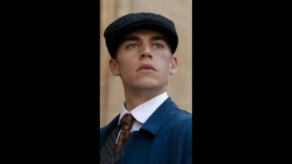 Видео к сериалу Молодой Шерлок — Pense vite. Frappe encore plus vite.  #YoungSHerlock #HeroFiennes