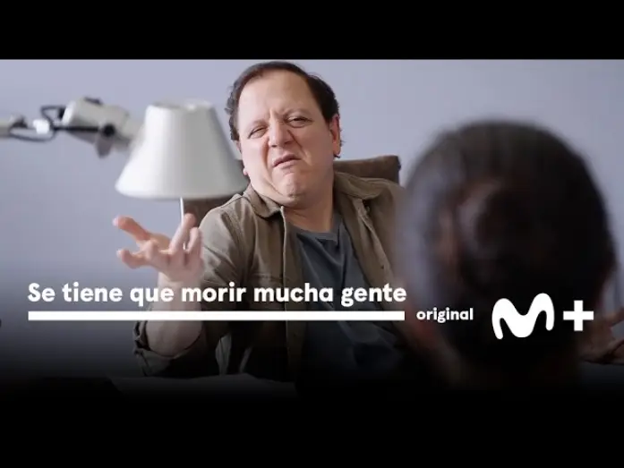 Видео к сериалу Se tiene que morir mucha gente — Se tiene que morir mucha gente: Making of con Óscar de la Fuente | Movistar Plus