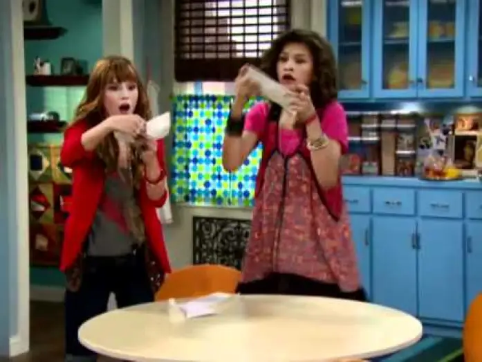 Видео к сериалу Shake It Up — Shake It Up - Trailer - Disney Channel Official