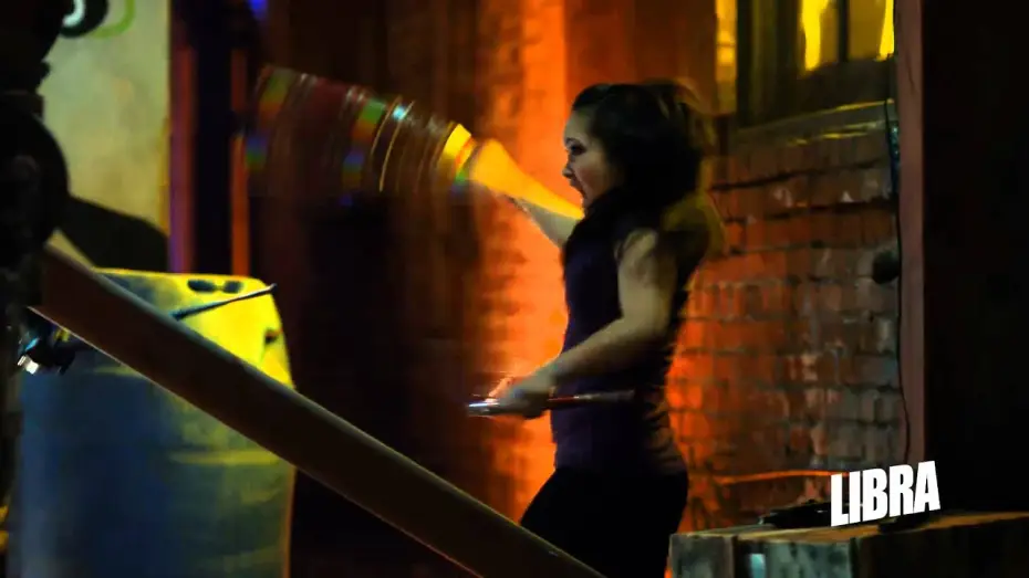 Видео к сериалу Роковые красотки — FEMME FATALES: SECOND SEASON - SNEAK PREVIEW