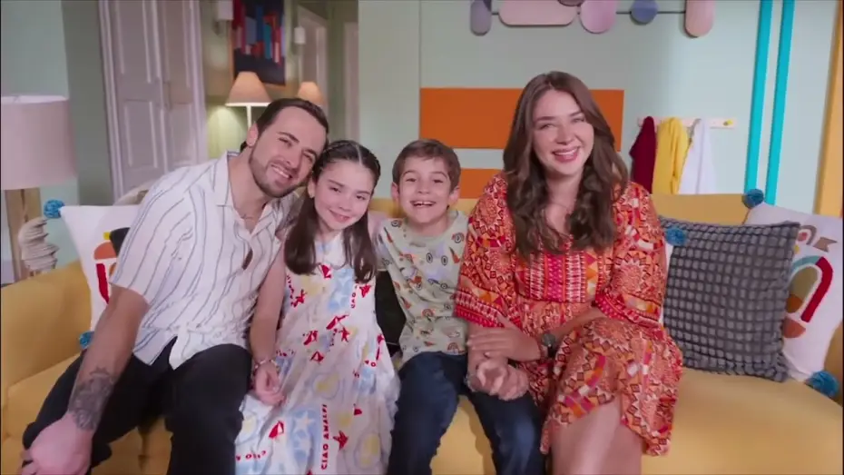 Видео к сериалу Papás por siempre — Papás Por Siempre | Las Estrellas - Official Trailer (2025)