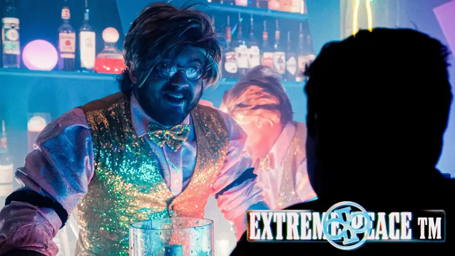 Видео к сериалу Million Dollar Extreme представляет: Экстремальный мир — Extreme Peace: "Glassbreak Bartending" Sketch