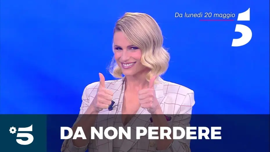 Видео к сериалу Io Canto Family — Io Canto Family - Lunedì 20 maggio, in prima serata su Canale 5
