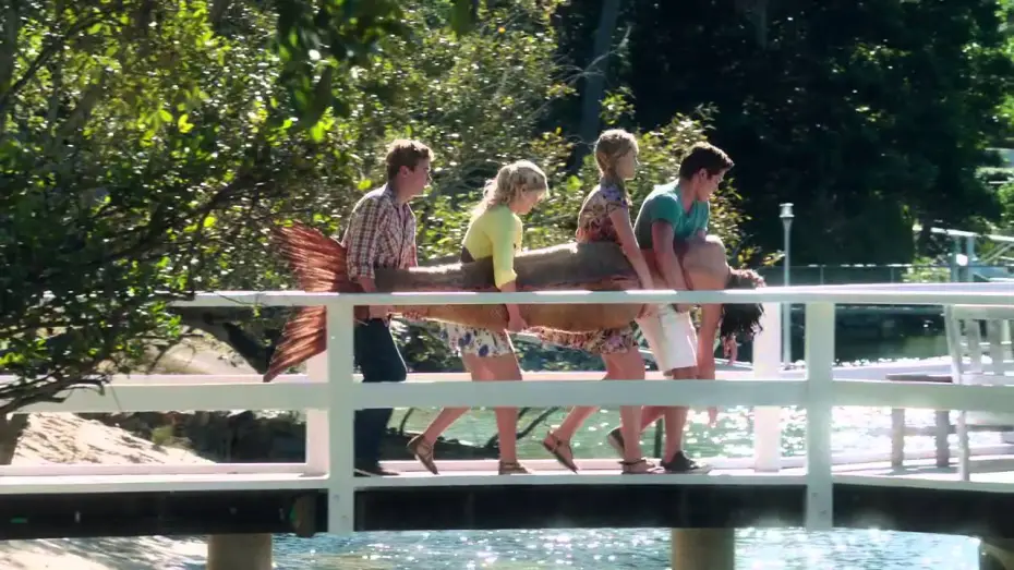 Видео к сериалу Тайны острова Мако — MAKO MERMAIDS Trailer