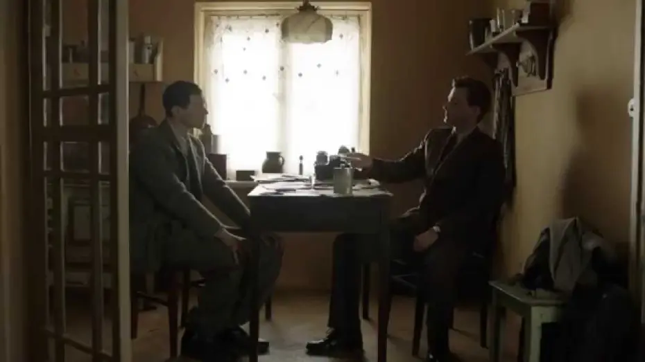 Видео к сериалу Шпионы Варшавы — Spies of Warsaw Trailer