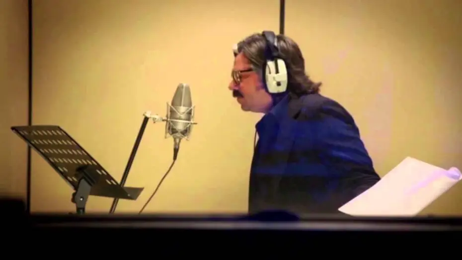 Видео к сериалу Тост Лондона — Toast of London - "Yes" Clip