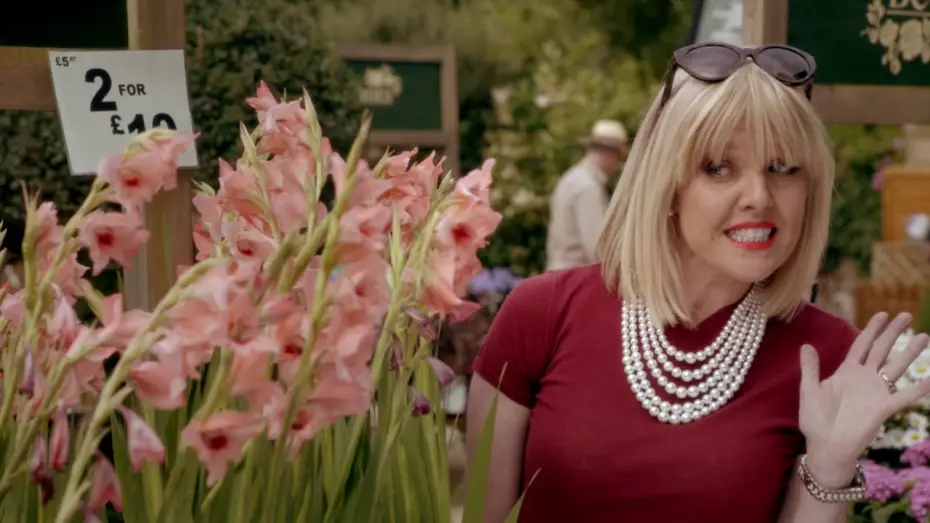 Видео к сериалу Агата Рэйзин — Agatha Raisin 🎬 NUEVA SERIE en COSMO