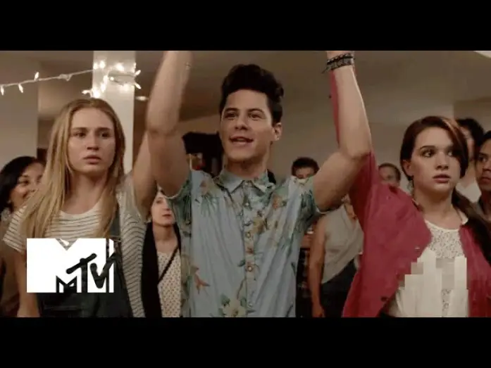 Видео к сериалу Фальсификация — Faking It | Official Trailer (Season 1) | MTV