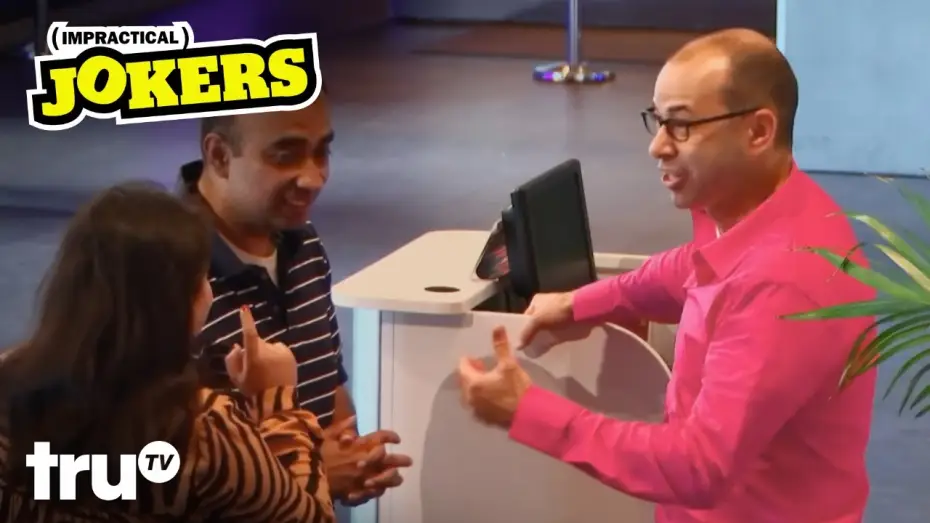 Видео к сериалу Невероятные шутники: Внутренние шутки — Impractical Jokers: Inside Jokes - Checking In | truTV