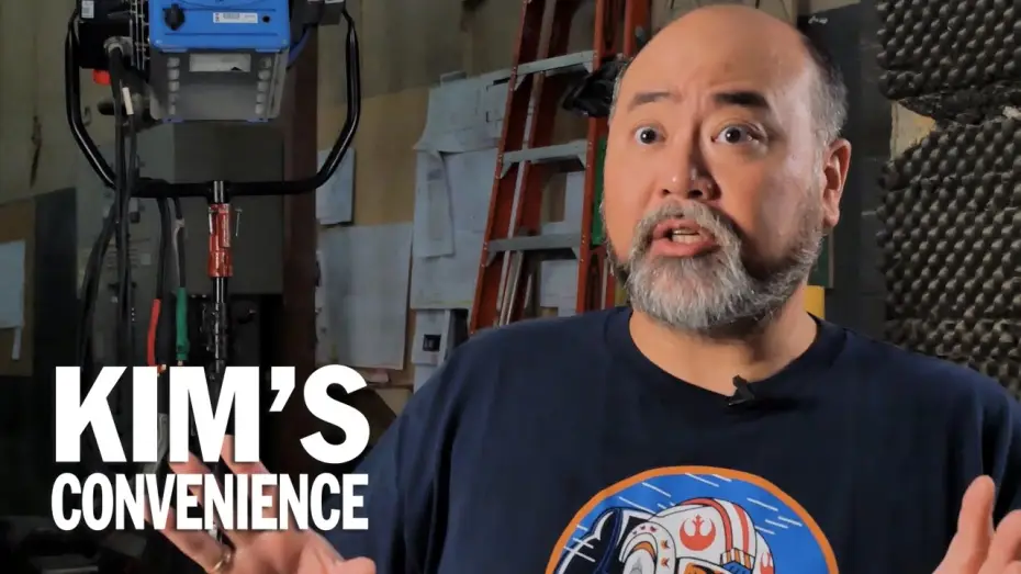 Видео к сериалу Магазин Кимов — Kim's Convenience: From Stage To Screen