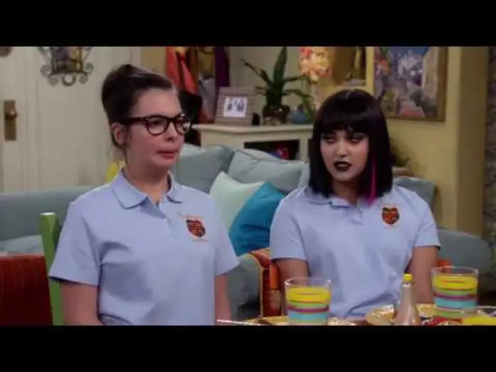 Видео к сериалу Живем сегодняшним днем — One Day at a Time Season 1 Netflix HD Trailer