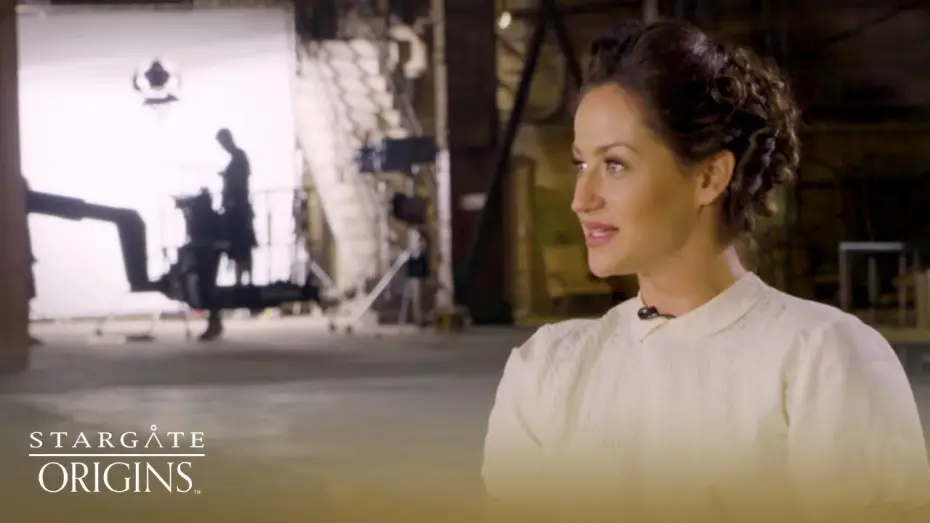 Видео к сериалу Звёздные врата: Начало — Kelly Vint Castro On Playing Young Catherine Langford | STARGATE: Origins