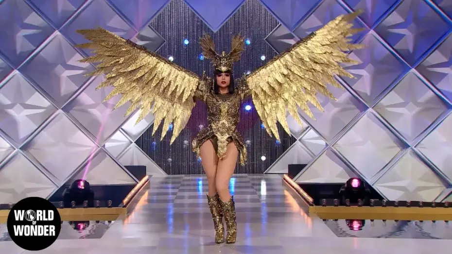 Видео к сериалу Королевские Гонки Канады — Canada’s Drag Race Season 2 Exclusive First Look