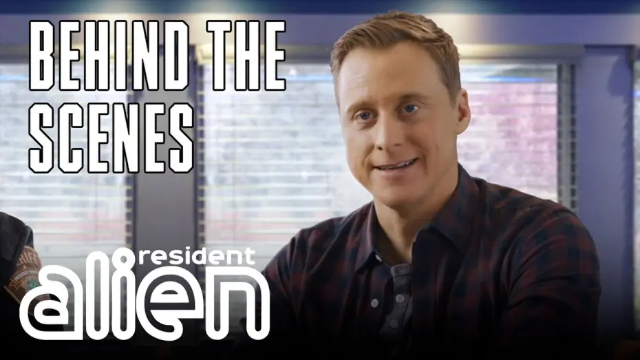 Видео к сериалу Засланец из космоса — Resident Alien | Behind The Scenes: Partying With Aliens