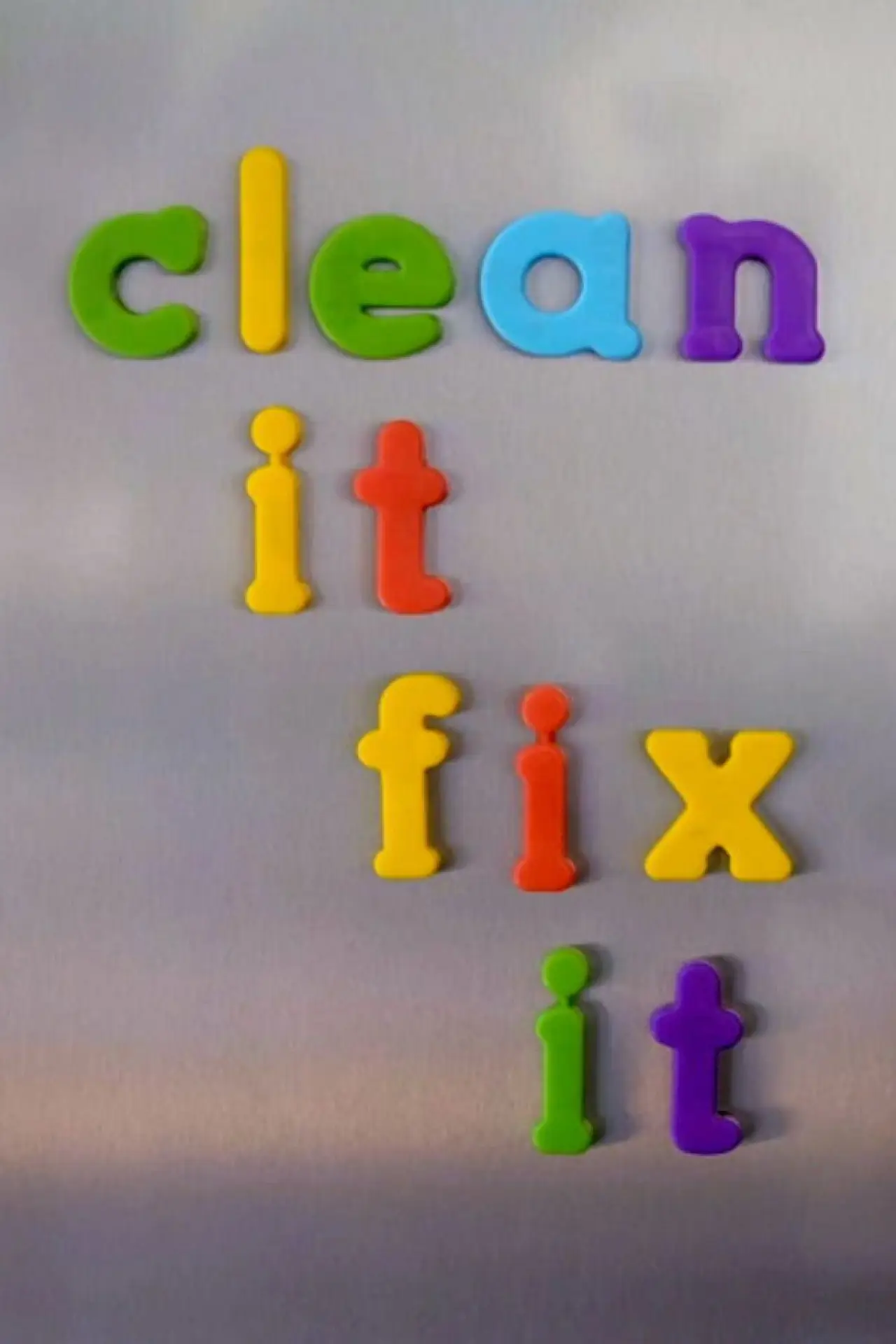 Постер к сериалу "Clean It, Fix It"