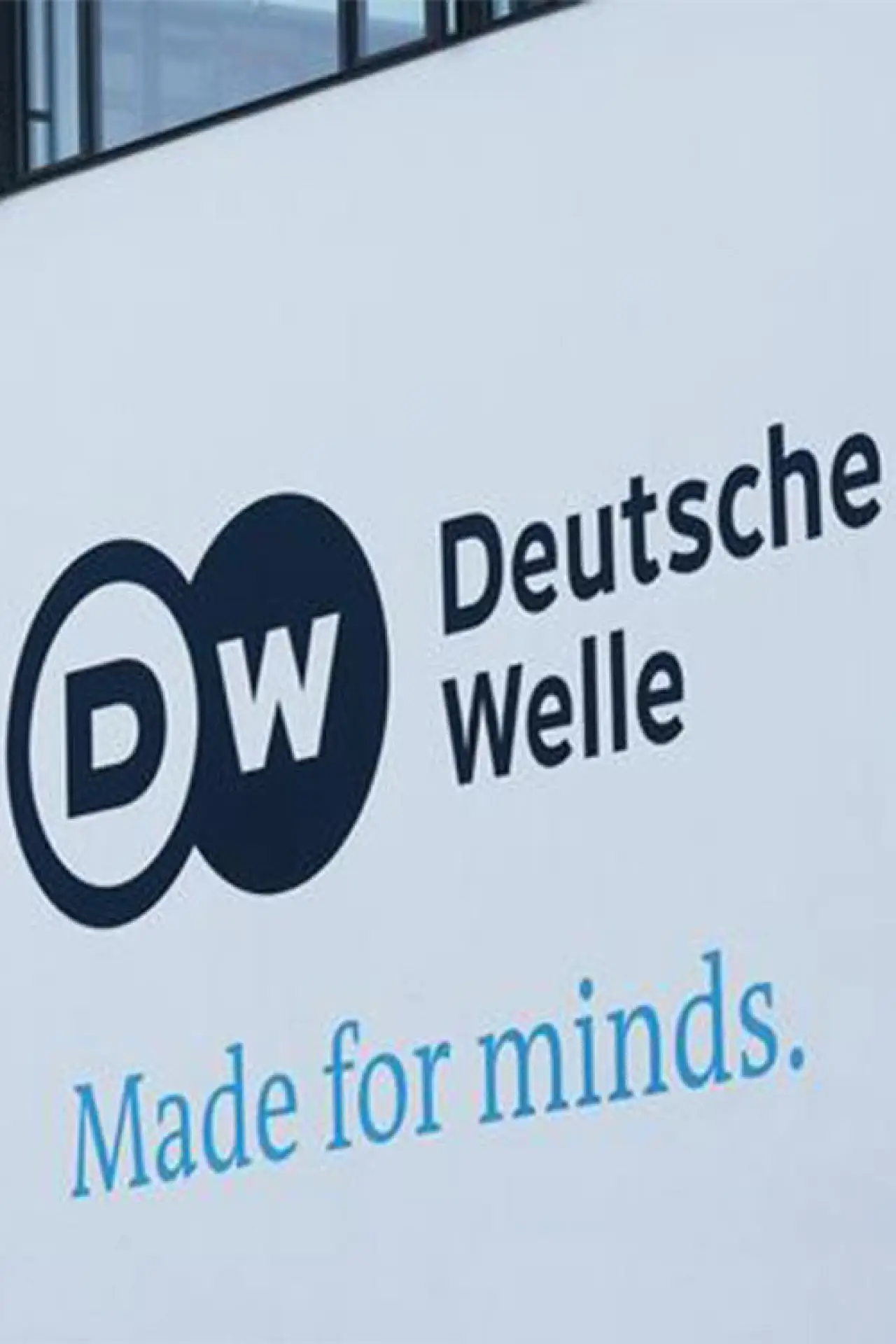 Постер к сериалу "DW Documentary"