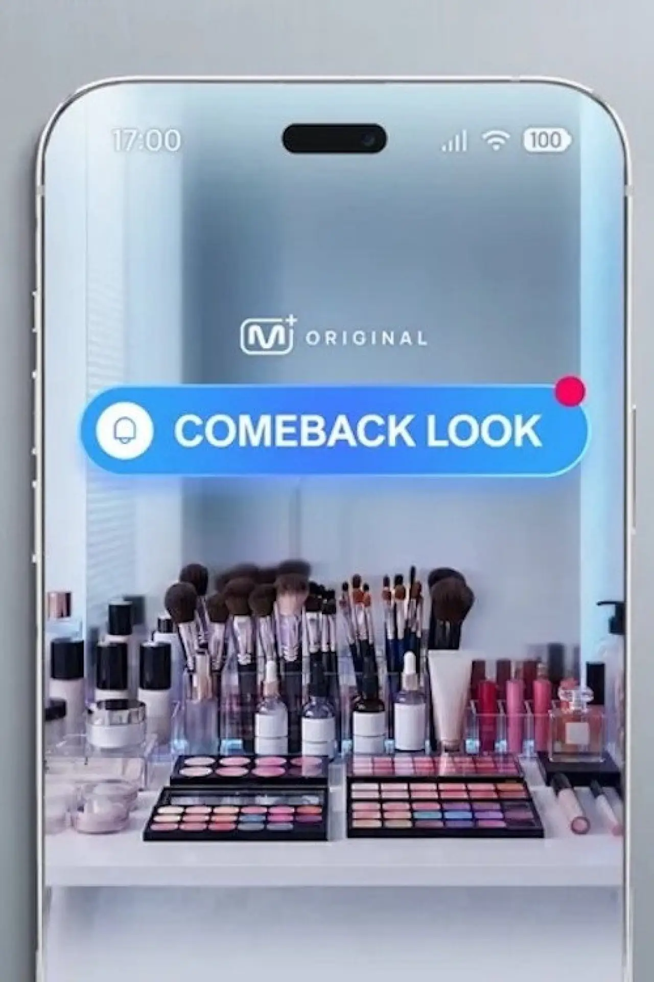 Постер к сериалу "COMEBACK LOOK"