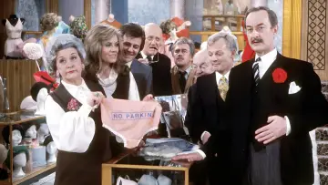 Задник к сериалу "Вас обслуживают?" #1451981