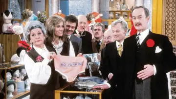 Задник к сериалу "Вас обслуживают?" #1451985