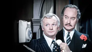 Задник к сериалу "Вас обслуживают?" #1451991