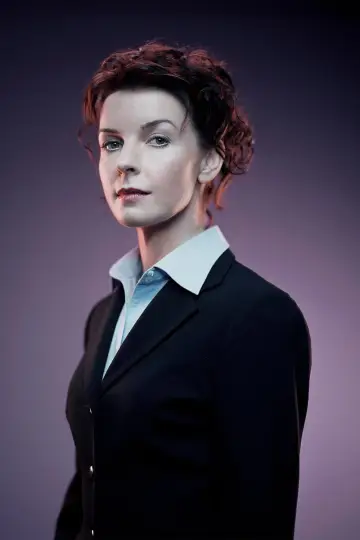 Постер к сериалу "Четыре тысячи четыреста" #1360937