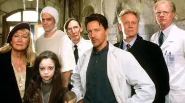 Задник к сериалу "Королевский госпиталь" #1607886