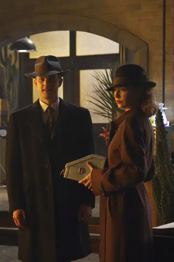 Постер к сериалу "Грань" #1586855