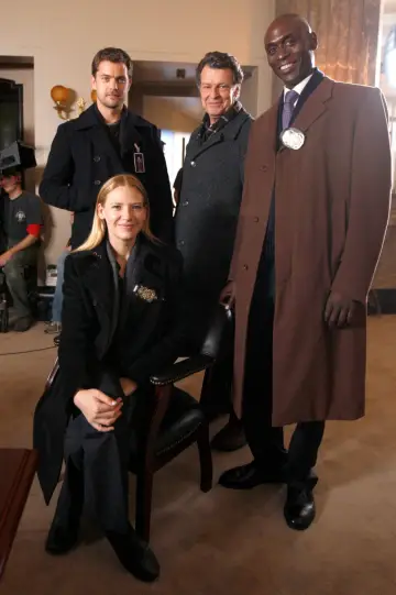 Постер к сериалу "Грань" #1586857