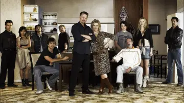 Задник к сериалу "Outrageous Fortune" #1589662