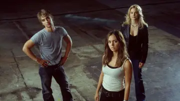 Задник к сериалу "Вернуть из мёртвых" #1397385