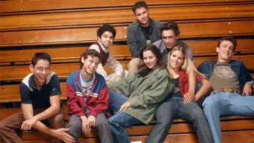 Задник к сериалу "Хулиганы и ботаны" #1391707
