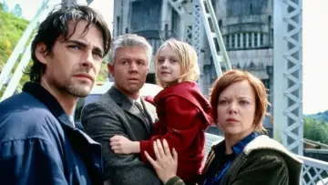 Задник к сериалу "Похищенный" #1438154
